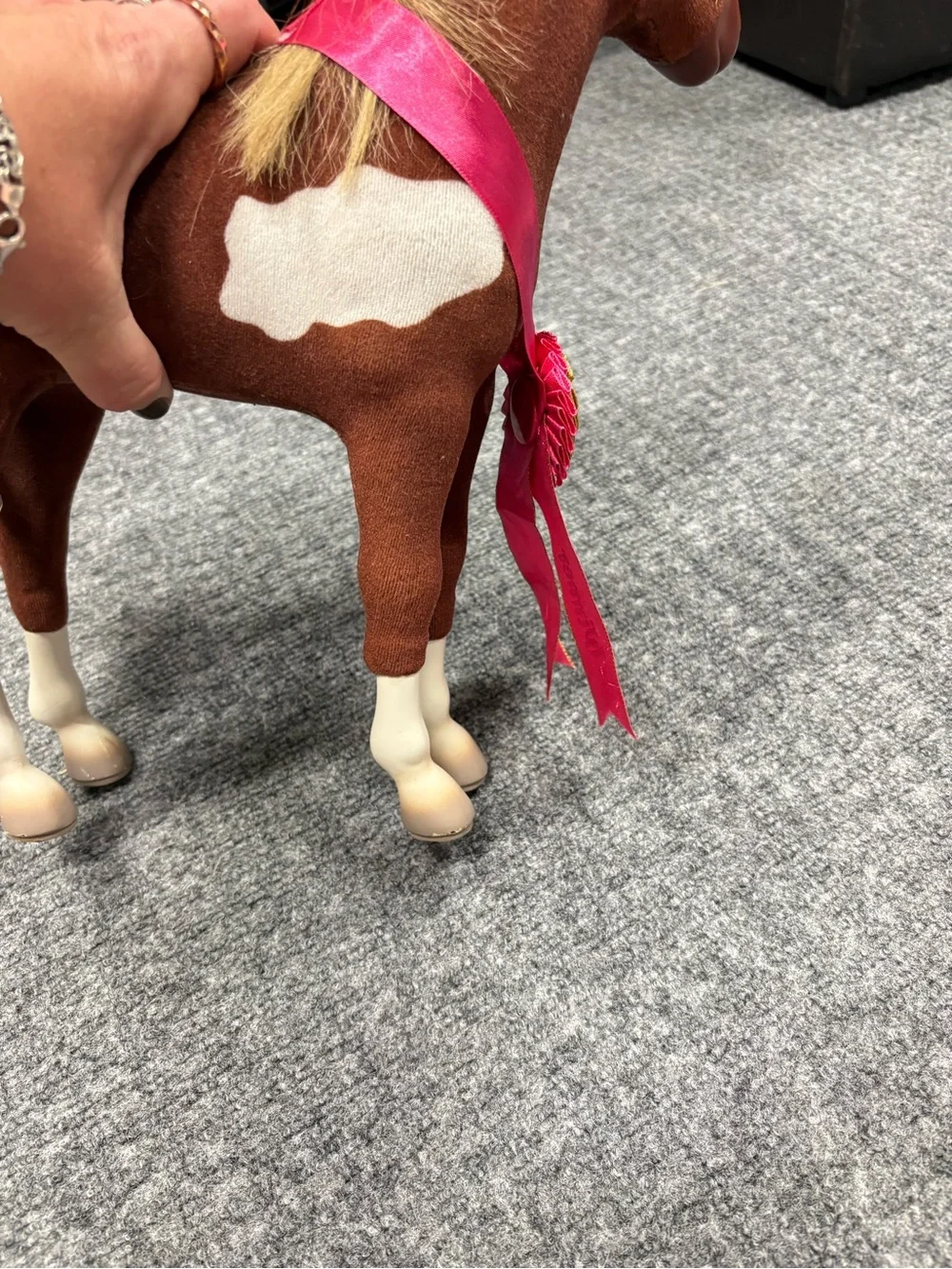 American Girl Pinto Paint Pony with Pink Ribbon 2004